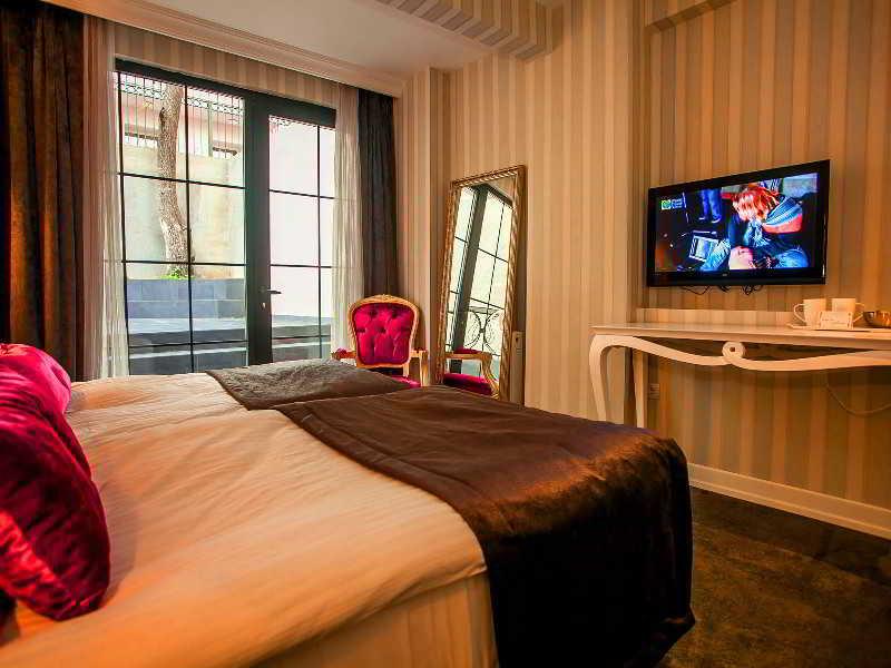 ลูซี ดี เปรา บูทิก โฮเต็ล Hotel อิสตันบูล ภายนอก รูปภาพ